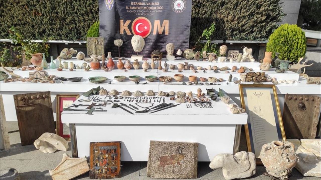 Homem é detido com 658 artefatos históricos na Turquia