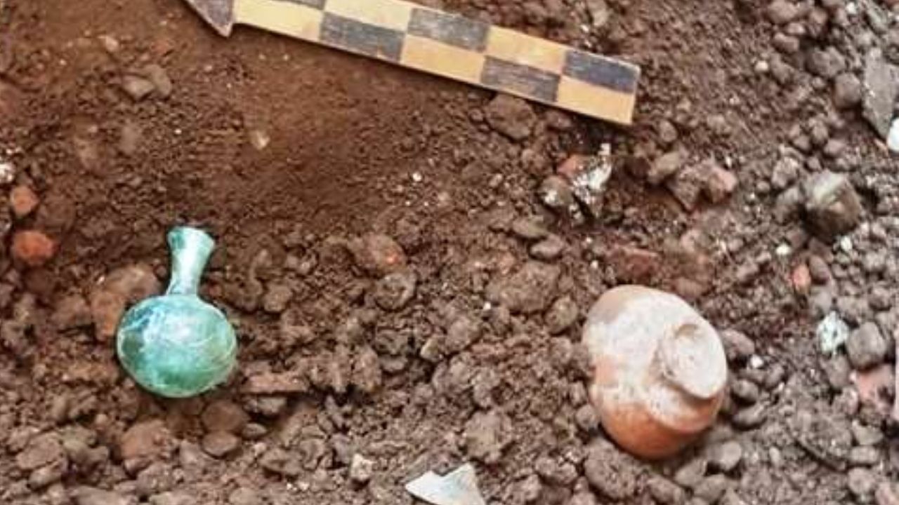 Artefatos raros são encontrados em escavações feitas em mesquita no Irã