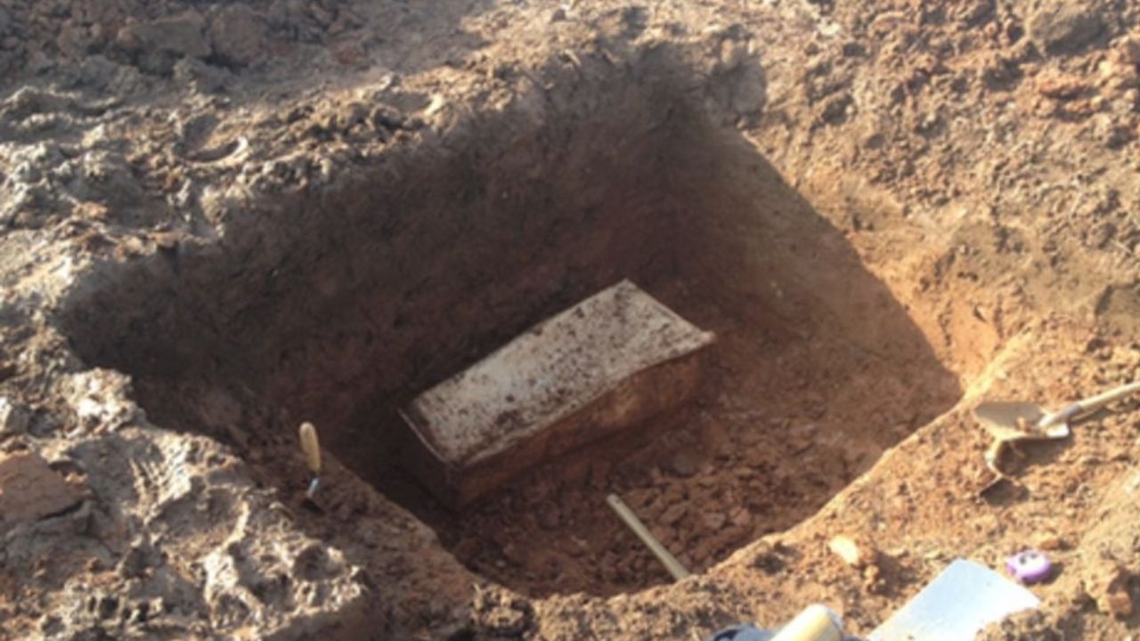 O caixão romano com os restos de uma criança: relembre a notável descoberta arqueológica
