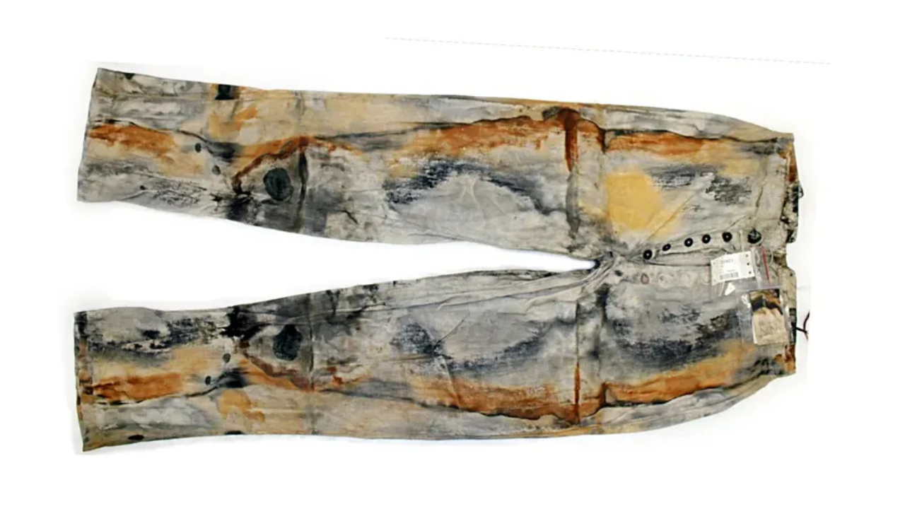 Calça jeans encontrada em naufrágio de 165 anos vai a leilão