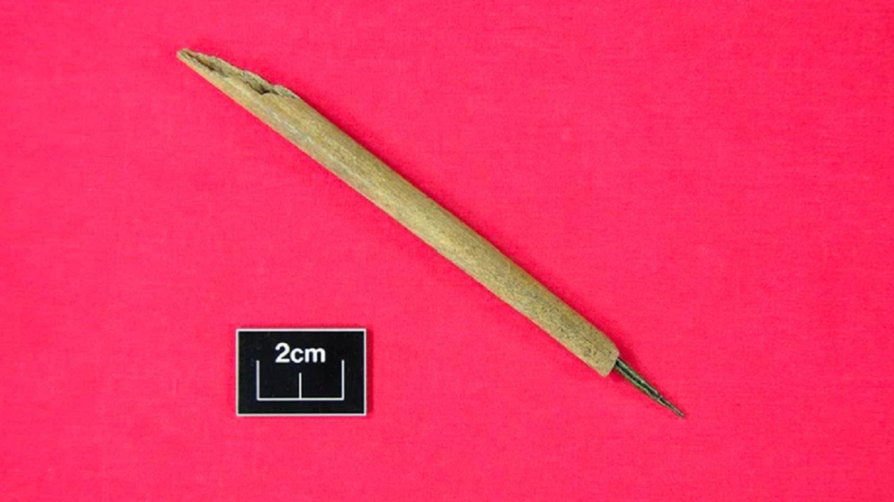 Arqueólogos encontram a caneta mais antiga da Irlanda