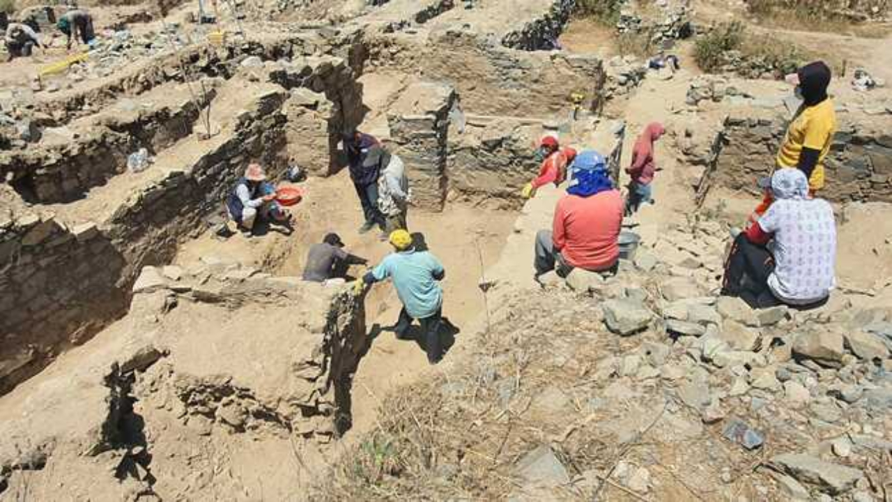 Antigo cemitério anterior ao Império Inca é descoberto no norte do Peru