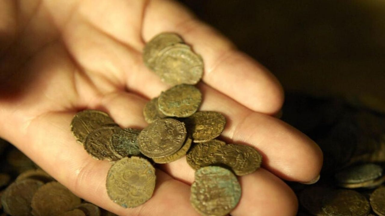 Caçadores de tesouros encontram 1.061 artefatos no País de Gales e na Inglaterra
