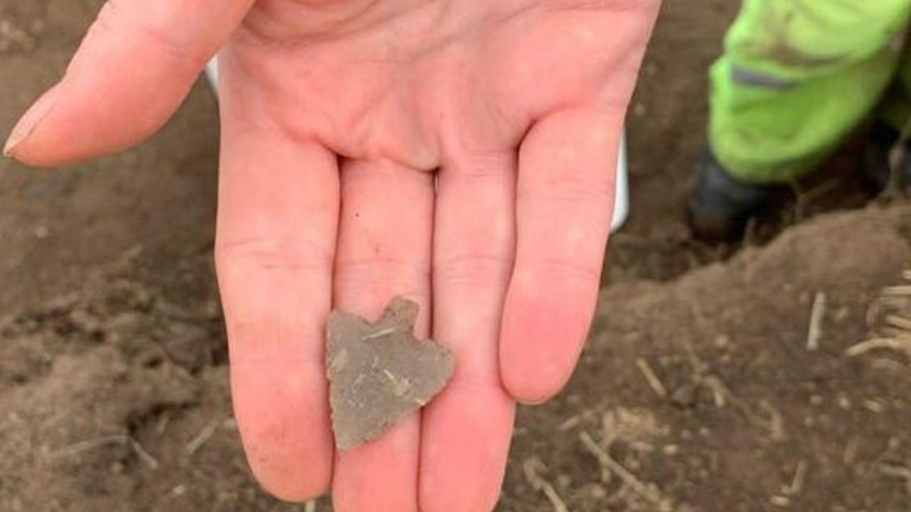 Ponta de flecha de 4,5 mil anos é encontrada na Inglaterra