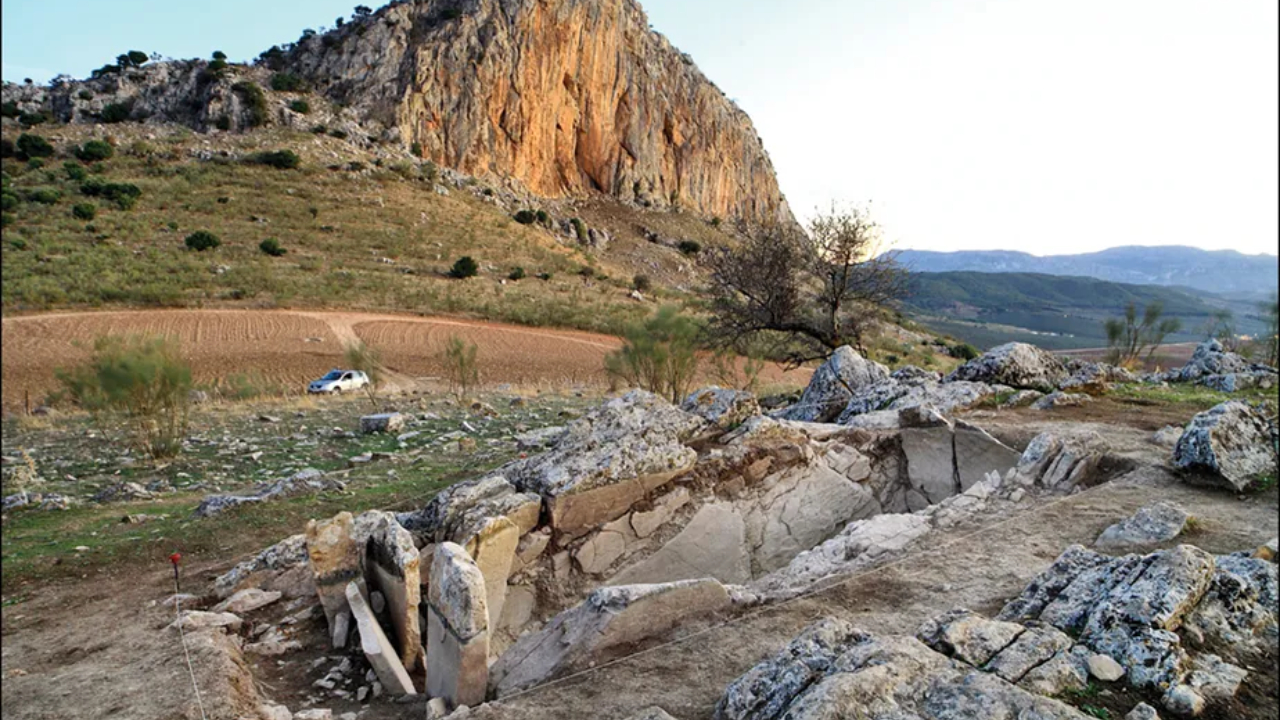 Antiga estrutura funerária do Neolítico é escavada na Espanha