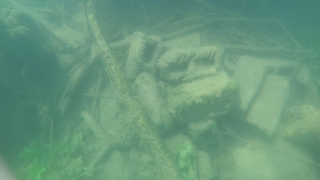 Arqueólogo encontra ruínas de antiga igreja durante mergulho no Mar Negro