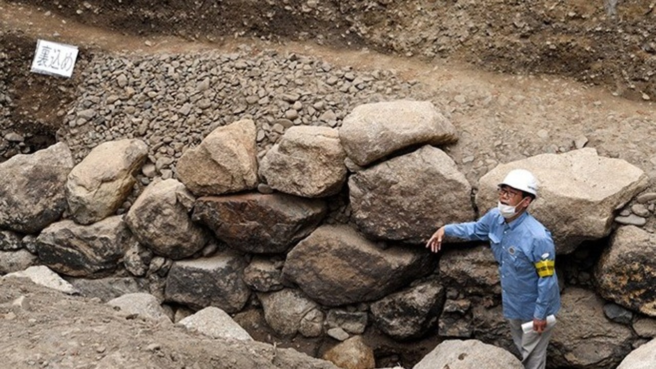 Ruínas de castelo japonês podem ser uma das maiores descobertas desse século, afirmam arqueólogos
