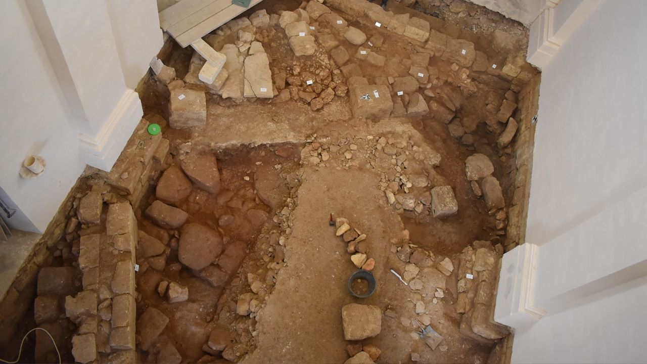 Pesquisadores descobrem capela medieval sob uma igreja maltesa do século 17
