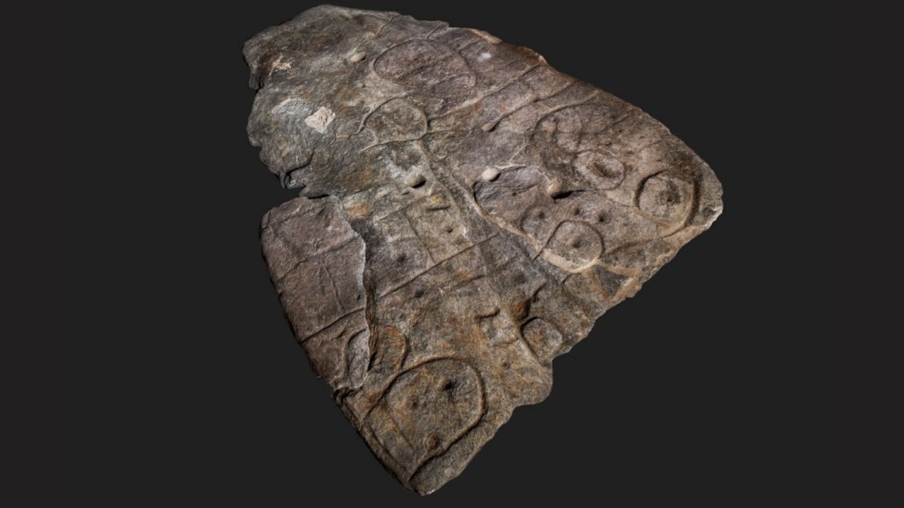 Pesquisadores descobrem que placa esquecida é o mais antigo mapa cartográfico ‘3D’ da Europa