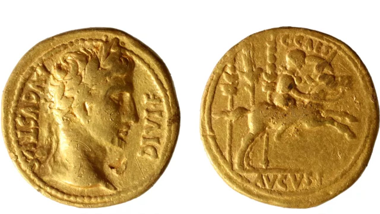 Tesouro de moedas romanas de ouro escondido no Reino Unido é revelado