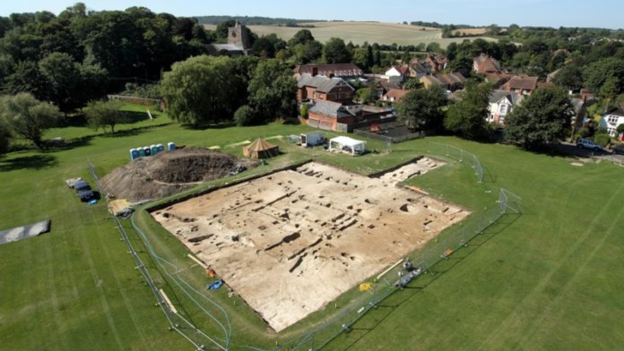 O mosteiro na Inglaterra que resistiu a ataques vikings por décadas