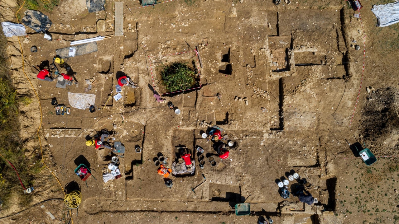 Arqueólogos encontram 300 tumbas dos séculos 1 e 2 na França