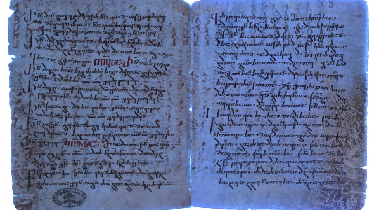 Estudo revela antiga cópia do Novo Testamento em pergaminho apagado de propósito