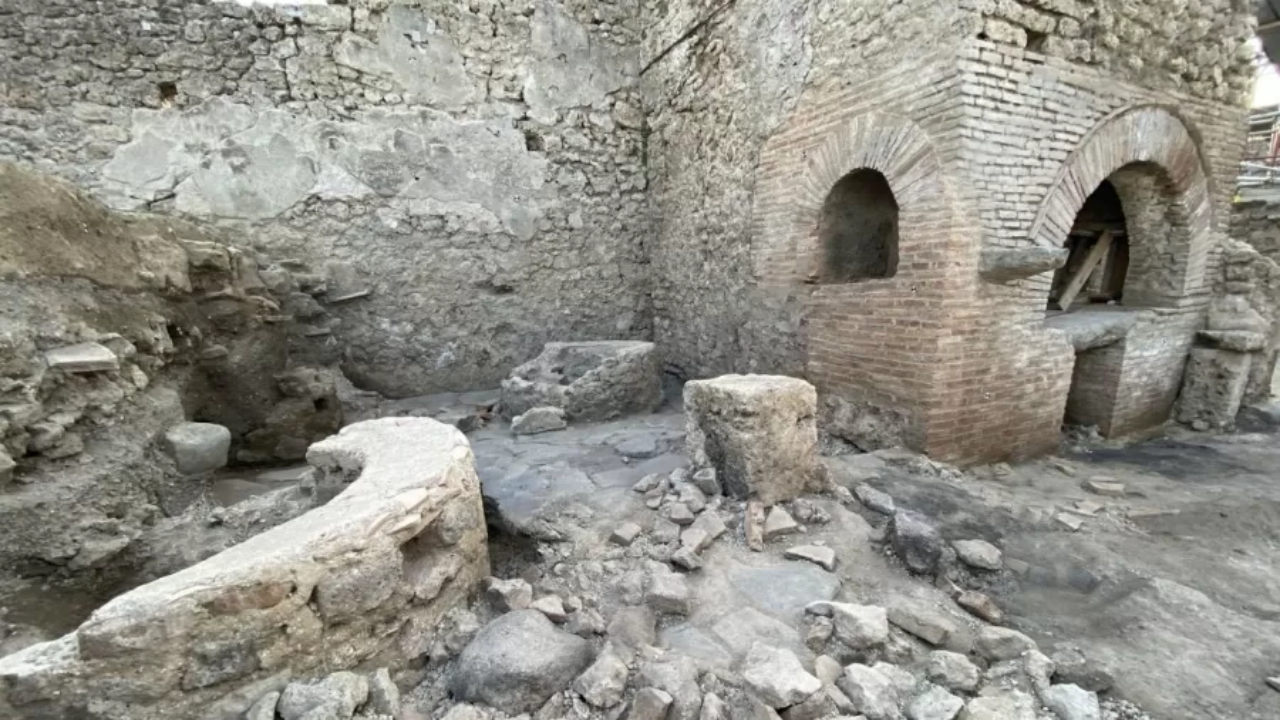 Antiga ‘padaria-prisão’ é descoberta em Pompeia, na Itália