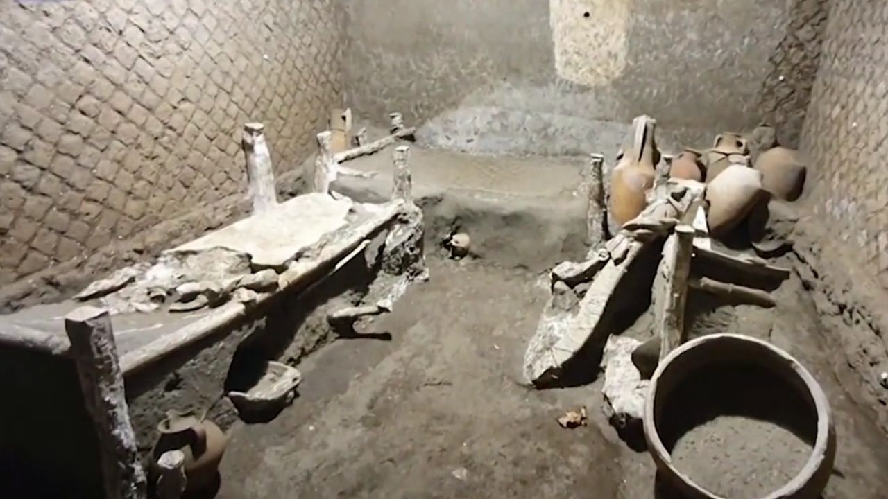 Impressionante quarto de escravos é encontrado em Pompeia