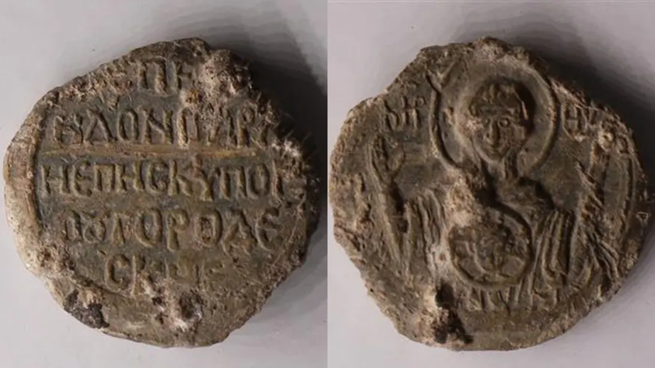 Antigo selo de arcebispo é encontrado durante escavações em mosteiro russo