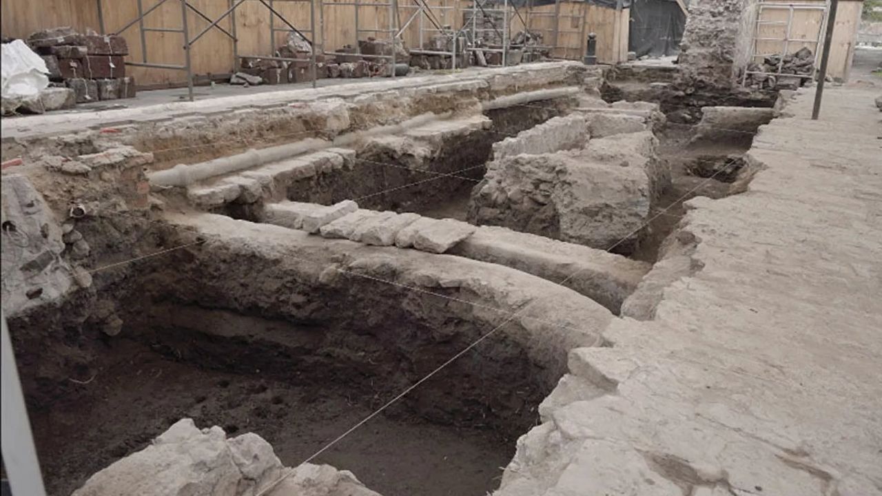 Arqueólogos encontram sistema hidráulico pré-hispânico sob catedral mexicana