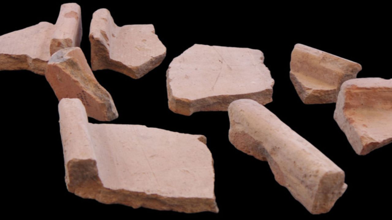 Telhas de cerâmica mais antigas da história de Israel são descobertas