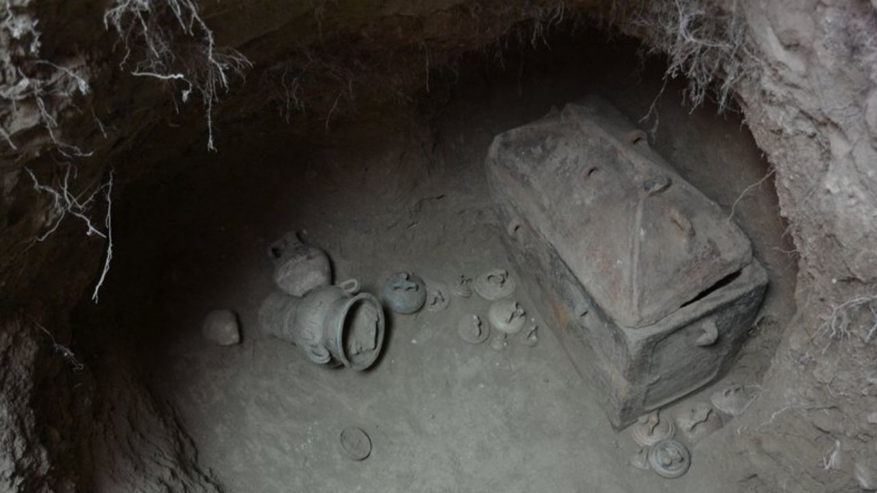 O homem que encontrou um túmulo de 3 mil anos em sua fazenda