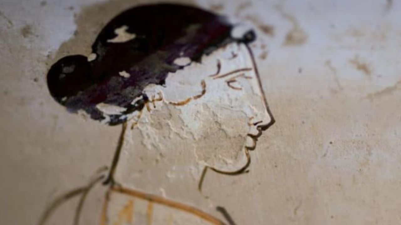 Gregos teriam decorado seus vasos funerários com gesso, revela estudo