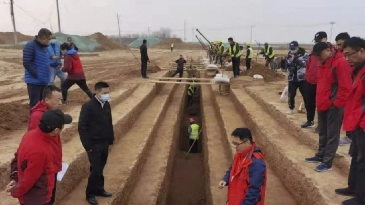 Inúmeras tumbas antigas são encontradas em região conhecida por descoberta do Exército de terracota