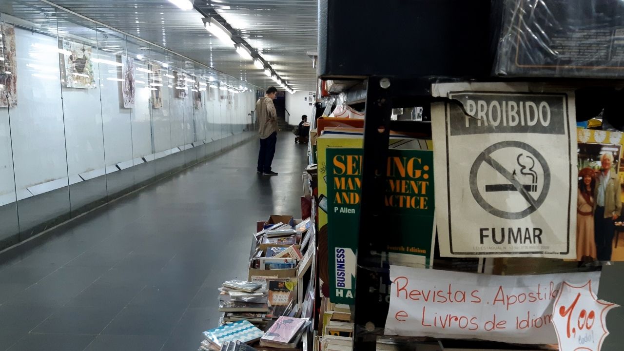 Rico em cultura: Conheça a Passagem Literária, local secreto embaixo da Avenida Paulista