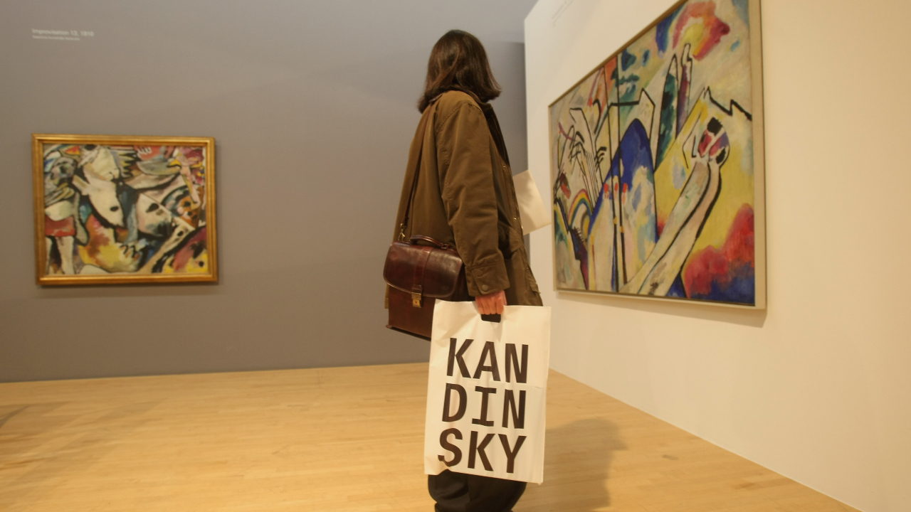 Após décadas desaparecida, obra de Kandinsky é leiloada por US$ 1,3 milhão