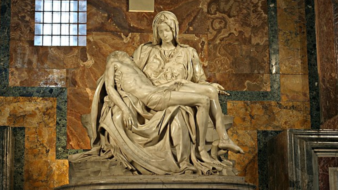 O detalhe que pode passar despercebido na Pietà mais famosa de Michelangelo