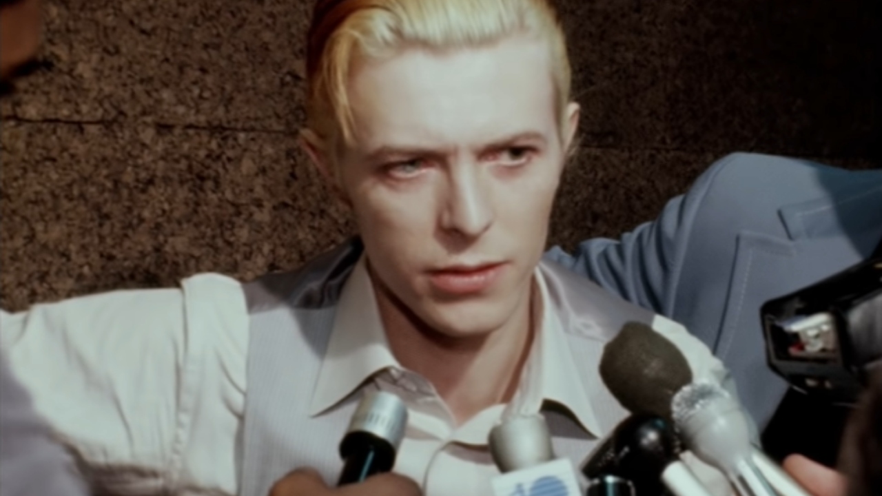 David Bowie: por que o ‘camaleão do rock’ foi preso em 1976?