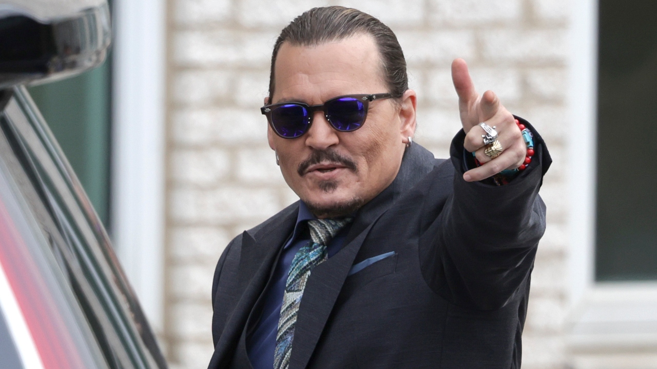 25 anos depois, Johnny Depp voltará a dirigir filme