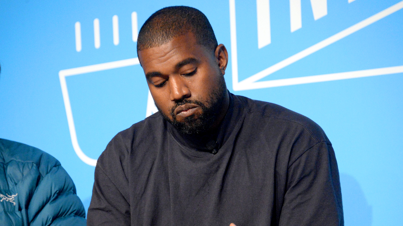 Petição para banir Kanye West dos streamings surpreende com milhares de assinaturas