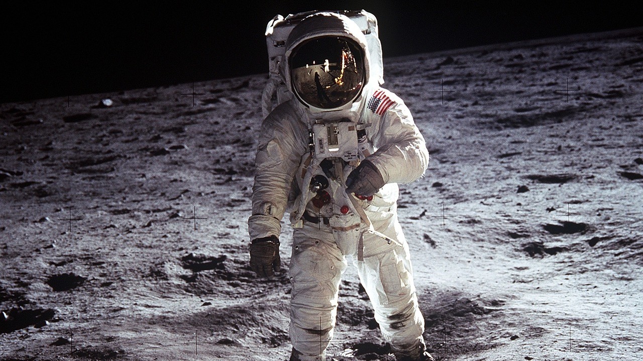 Entenda por que os cientistas querem criar um fuso horário lunar