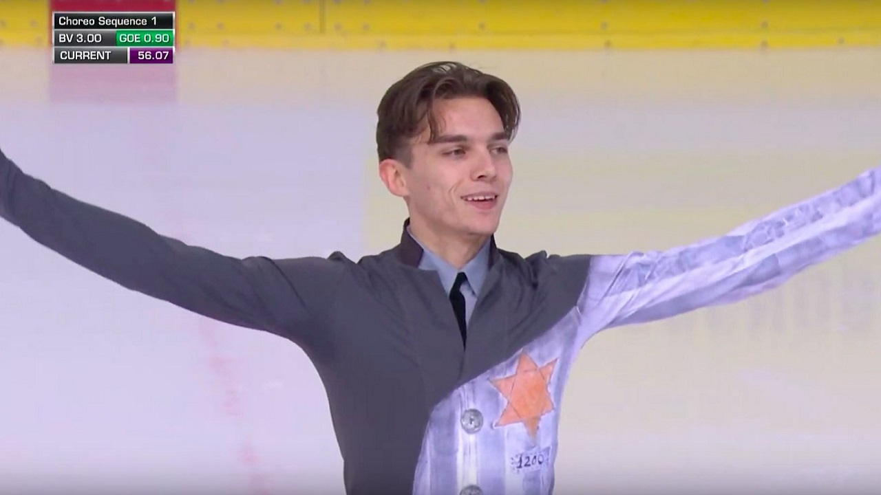 Patinador russo usa uniforme inspirado em prisioneiros dos campos de concentração nazistas