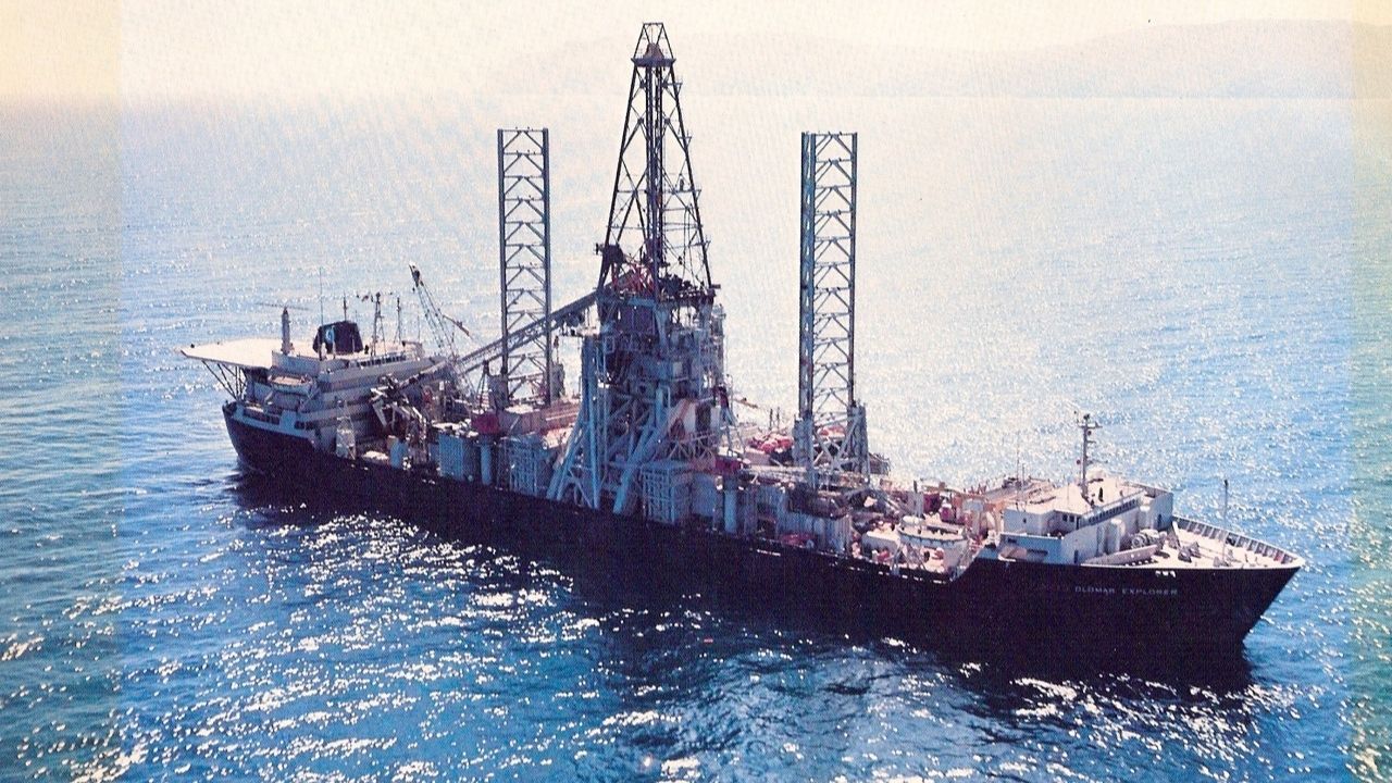 Projeto Azorian: como a CIA e um bilionário removeram um submarino soviético às escondidas