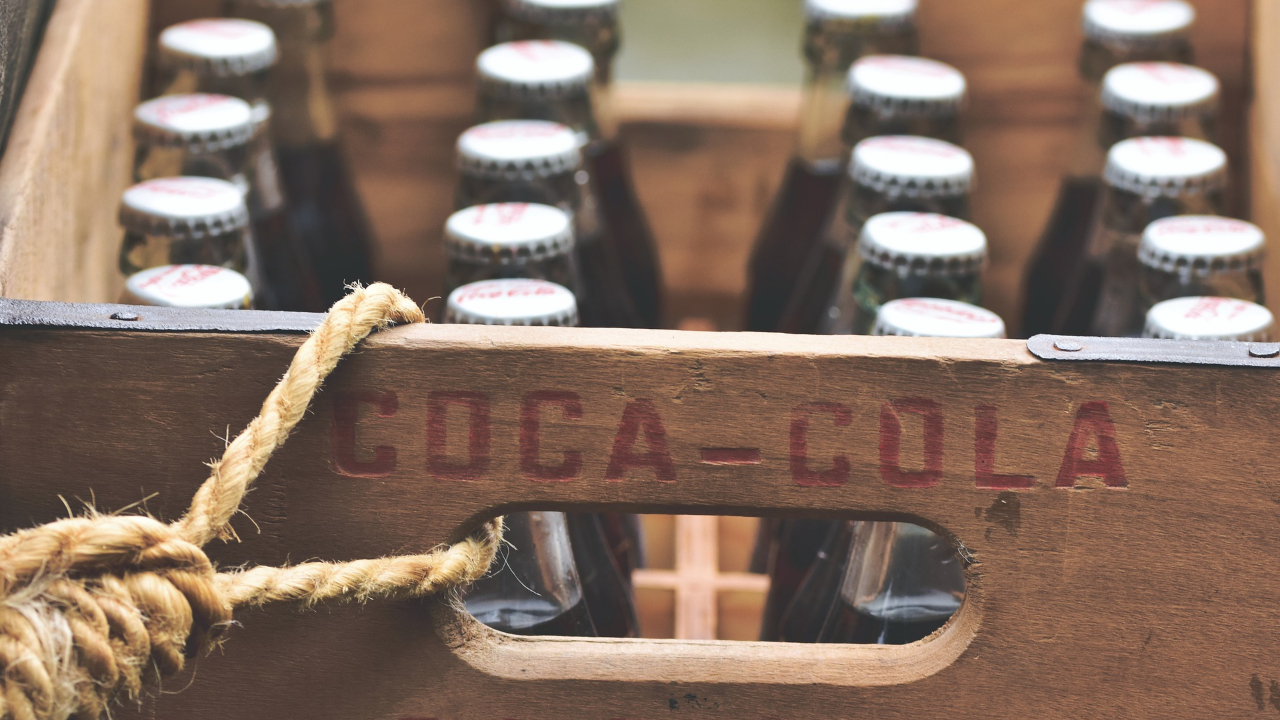 Chaves, drogas e dívidas: Os mistérios da fórmula secreta da Coca-Cola