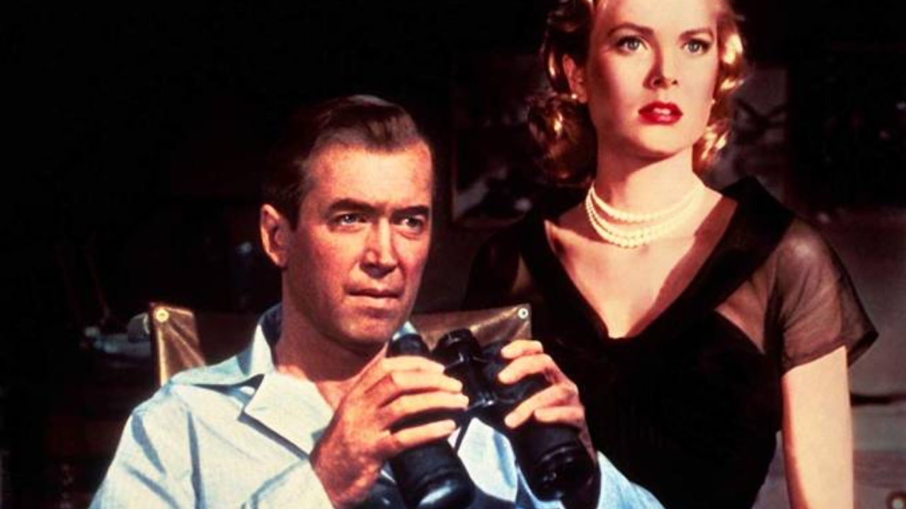 O curioso detalhe presente em ‘Janela Indiscreta’, sucesso de Hitchcock