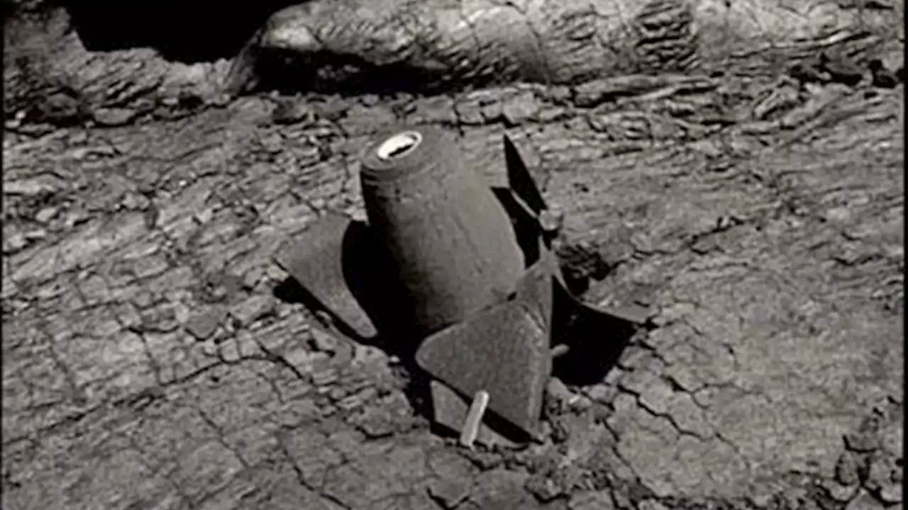 Homem encontra restos de bombas usadas para deter catastrófica erupção em 1935, no Havaí