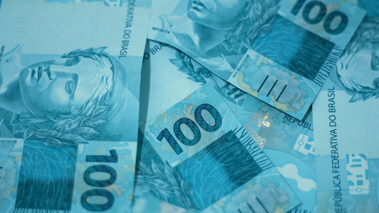 Conheça os quatro brasileiros entre as 200 pessoas mais ricas do mundo