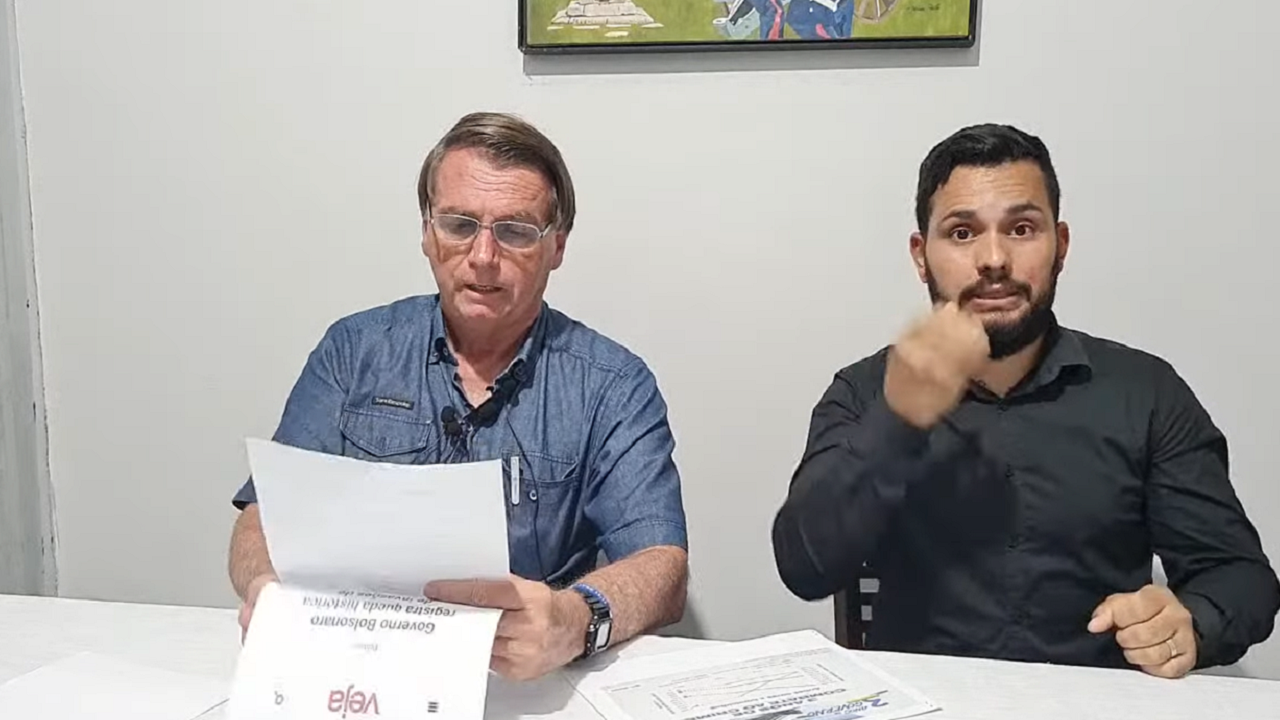 Ajuda à Bahia precisa passar pelo governo federal, diz Bolsonaro
