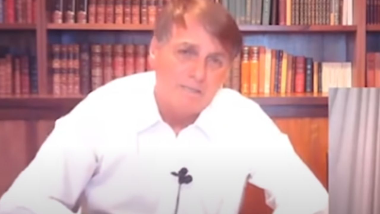 Bolsonaro pede para que brasileiros economizem energia: ‘Se puder tomar banho frio, é muito mais saudável’