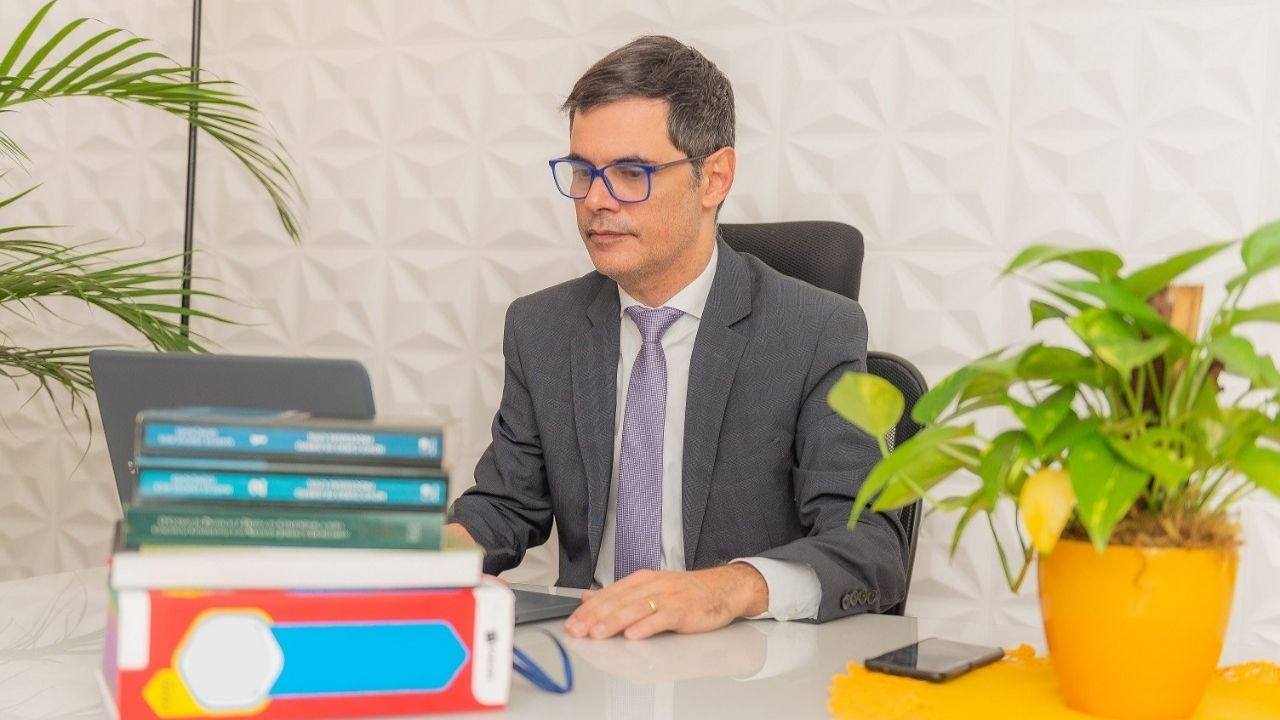 Advogado dos famosos fala sobre ‘haters’ e ‘cancelamento’