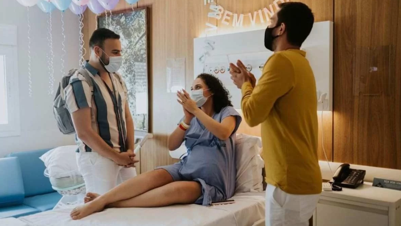 Usando genes da família, casal gay tem gêmeos no DF