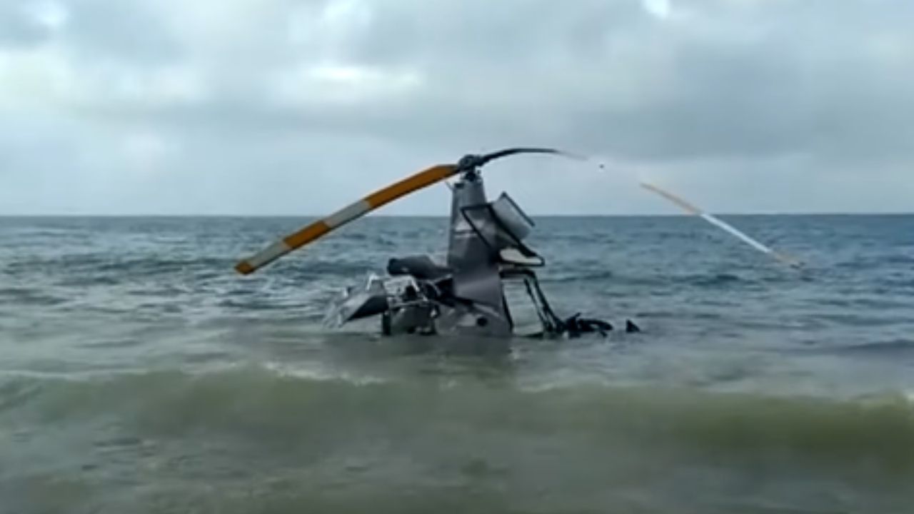 Helicóptero com 3 pessoas a bordo cai no mar em SC