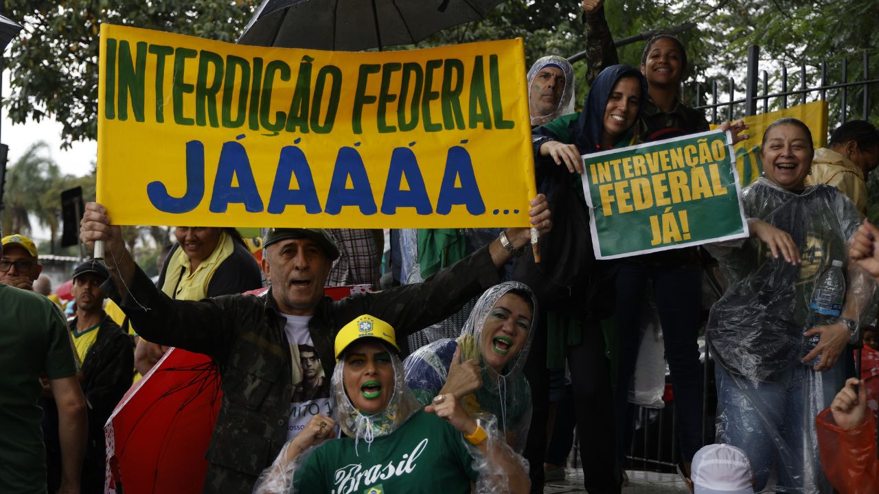 O que realmente diz o artigo 142 da Constituição?