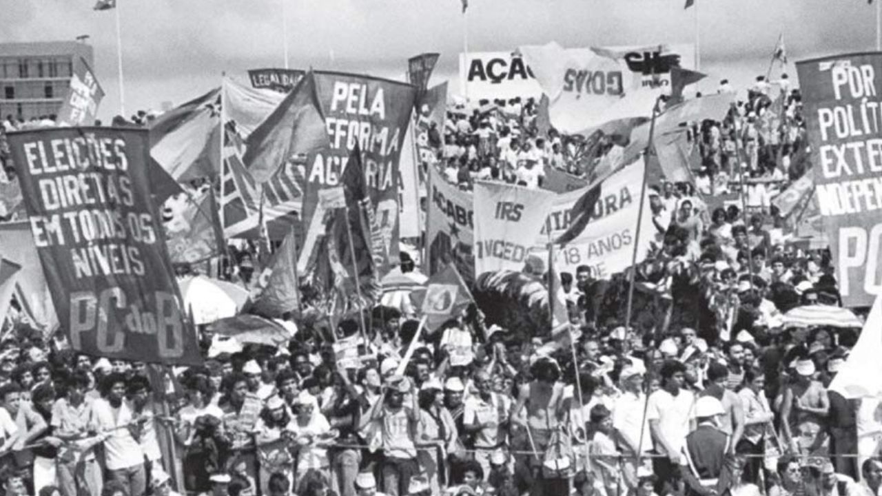 Da morte de Vargas ao governo Lula: obra revela momentos marcantes da política brasileira