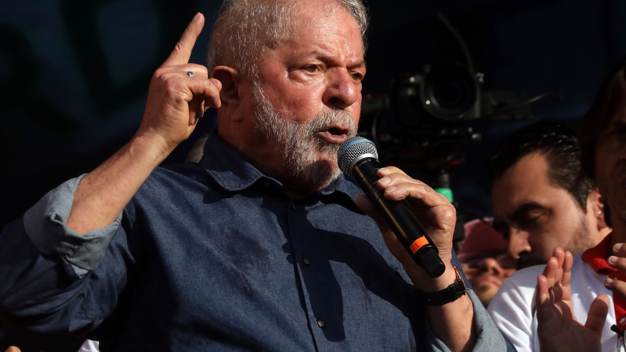 Durante discurso Lula presta homenagem à Dom Phillips e Bruno Pereira
