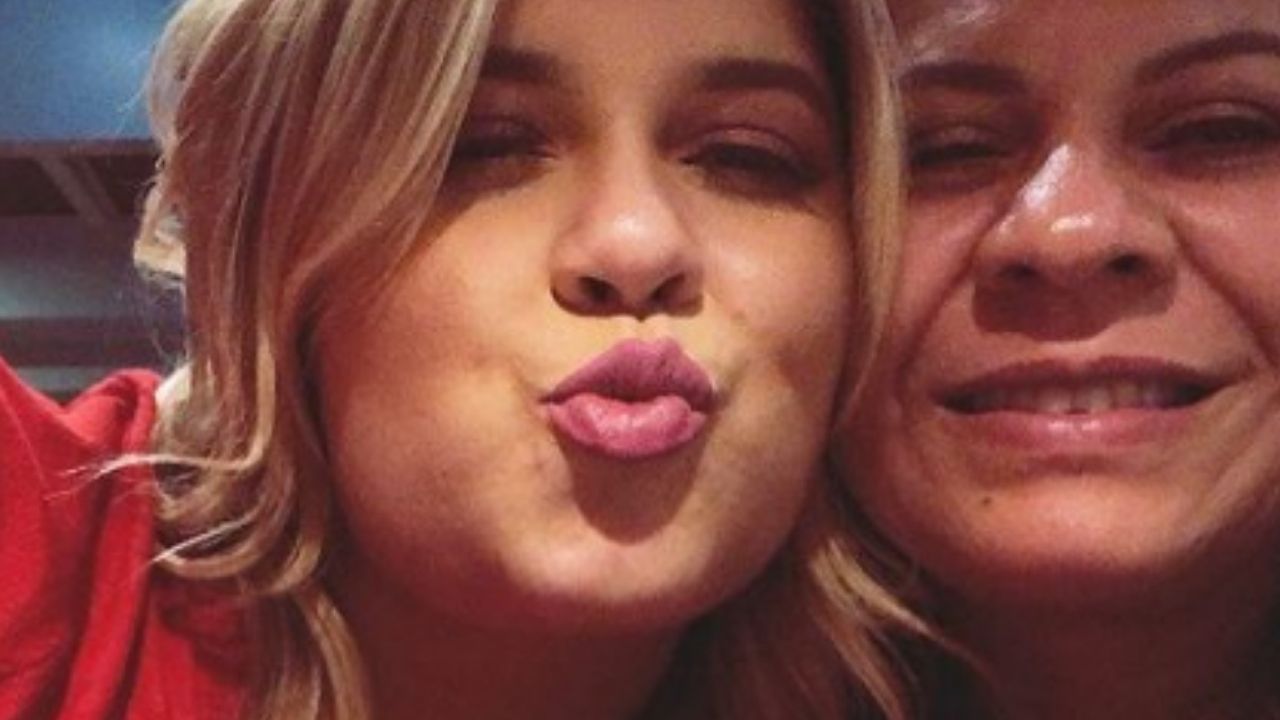 Mãe de Marília Mendonça posta foto em tom de despedida: ‘Deus me deu, Deus tomou’