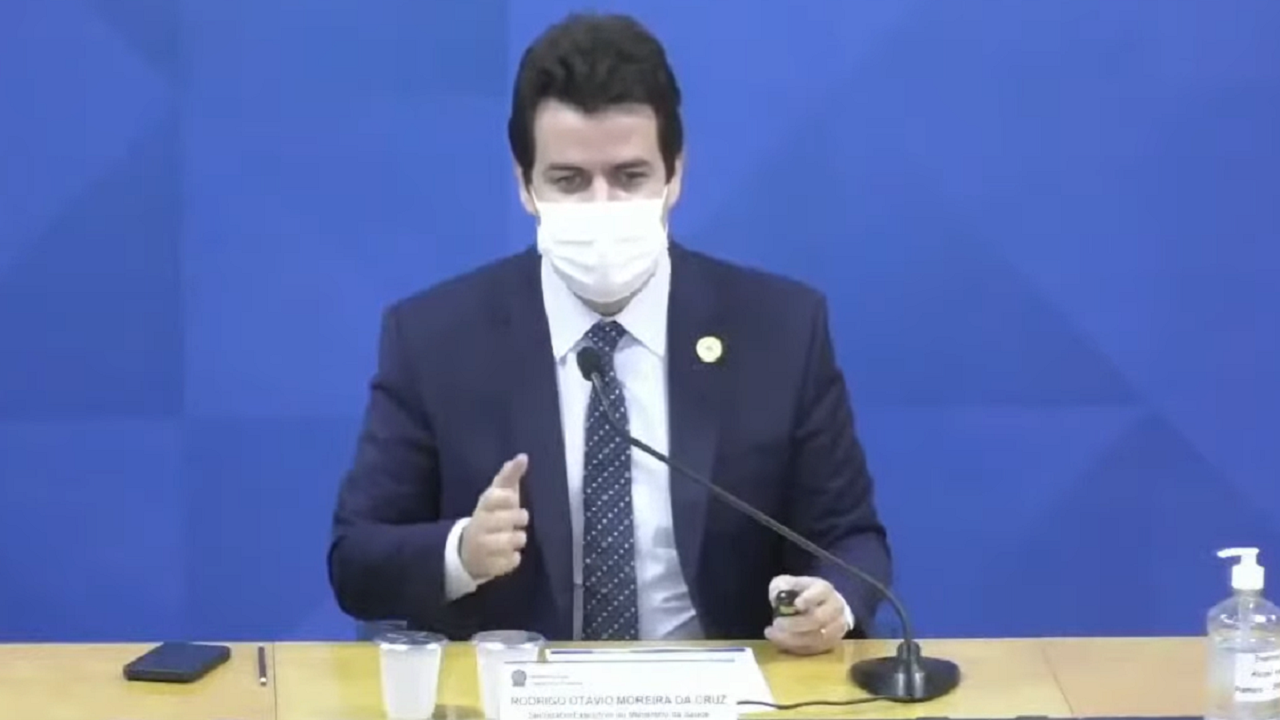 ‘Cedo para afirmar’: Ministério da Saúde fala sobre dados perdidos
