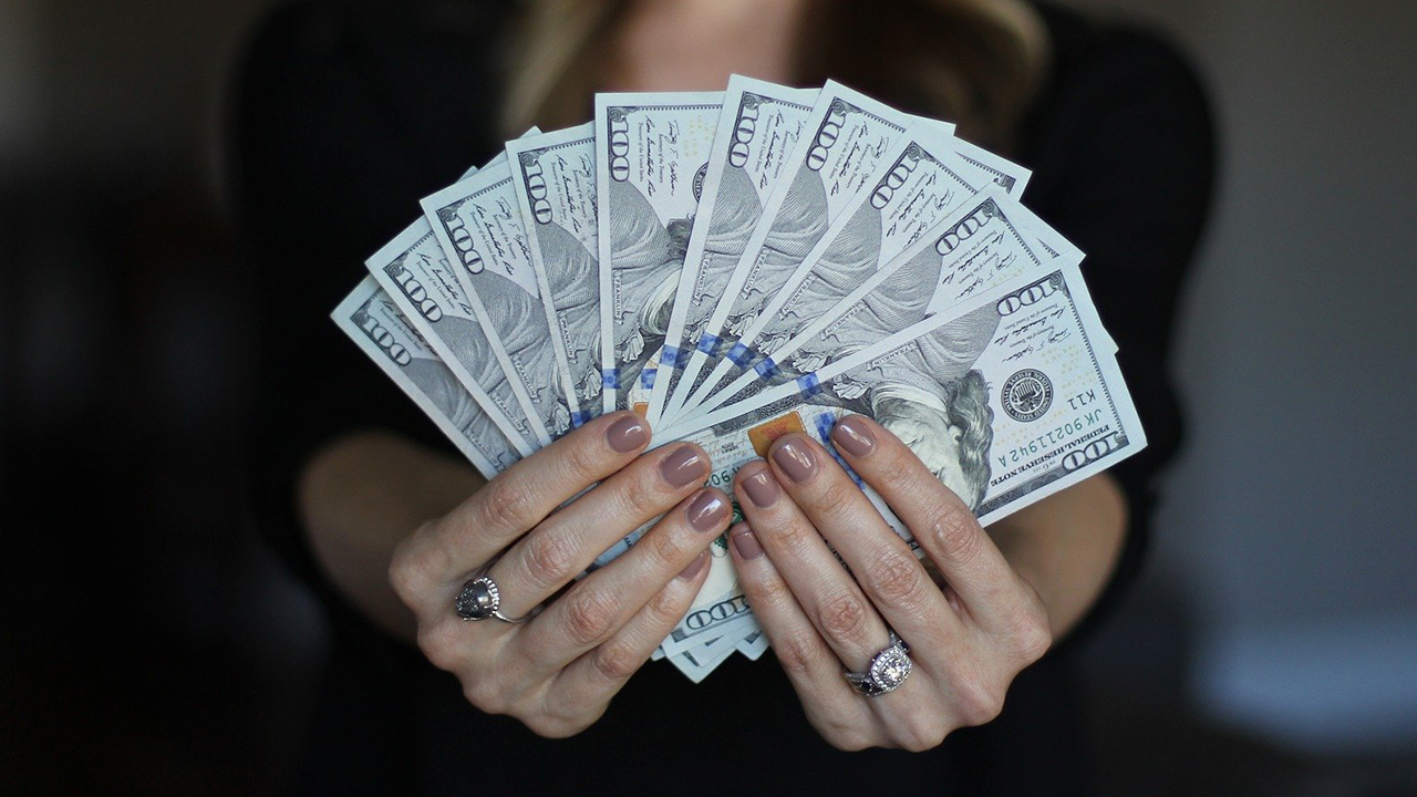 Conheça a nova líder do ranking de mulheres mais ricas do Brasil, segundo a Forbes