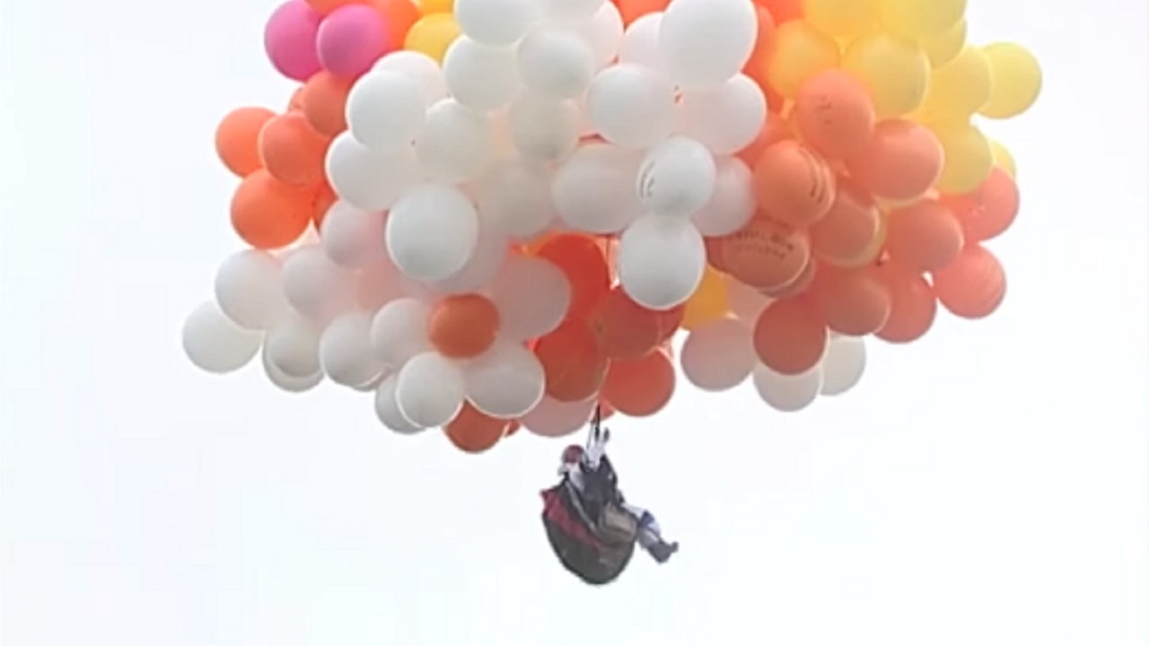 Padre do Balão: Há 15 anos, Adelir Antônio de Carli realizava sua viagem